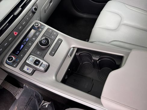 Used 2025 Hyundai Palisade SEL FWD image 45