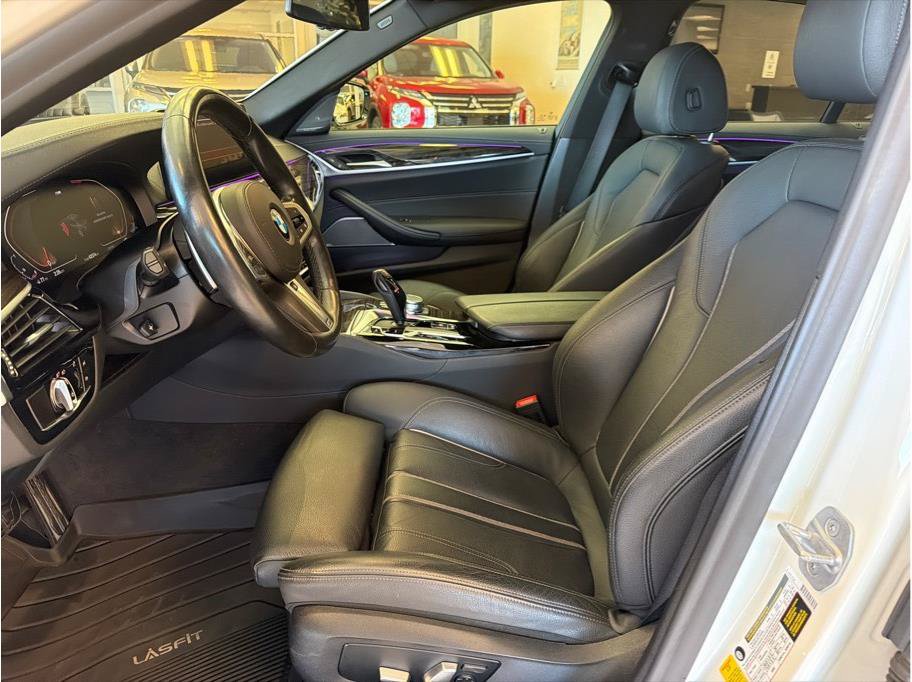 Used 2021 BMW 540i w/ M Sport Package RWD image 10