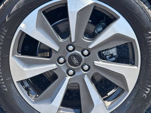 Used 2025 Ford Escape Platinum AWD/4WD image 45