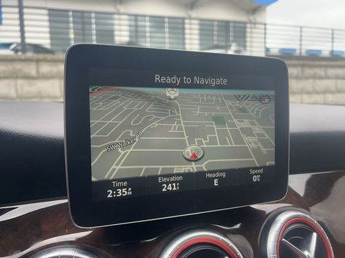 Used 2018 Mercedes-Benz CLA 250 4MATIC image 10