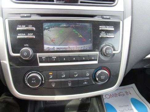 Used 2022 Nissan Altima 2.5 SV w/ SV Premium Package image 44