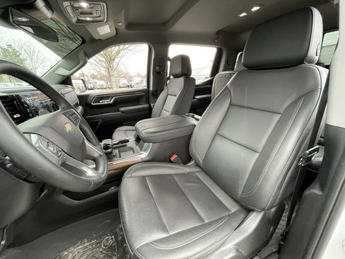 Used 2025 Chevrolet Silverado 1500 LT image 23