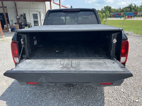 Used 2017 Honda Ridgeline Black Edition image 11