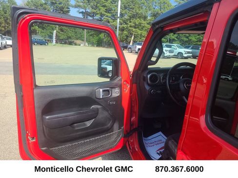 Used 2022 Jeep Wrangler Unlimited Sport AWD/4WD image 13