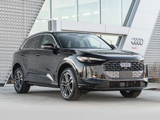 Certified 2025 Audi Q5 Premium w/ Convenience Package video 1