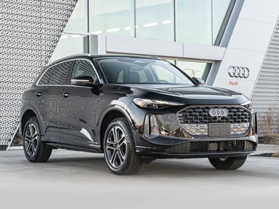 Certified 2025 Audi Q5 Premium w/ Convenience Package