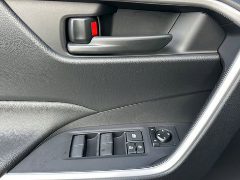 New 2025 Toyota RAV4 LE image 9