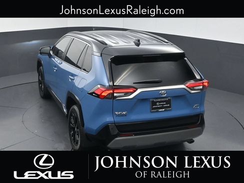Used 2025 Toyota RAV4 XSE w/ Weather Package AWD/4WD image 27