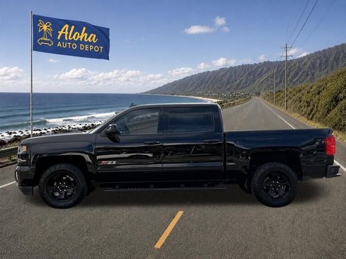 Used 2017 Chevrolet Silverado 1500 LTZ Z71 w/ LTZ Plus Package AWD/4WD image 2