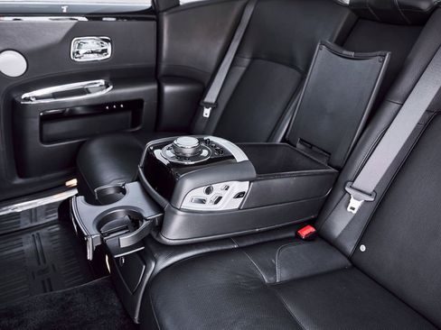 Used 2014 Rolls-Royce Ghost RWD image 54