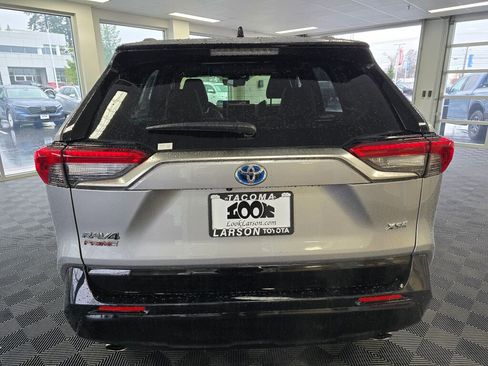 Used 2023 Toyota RAV4 XSE w/ Weather Package image 4