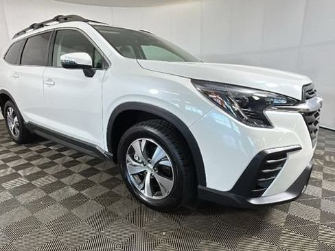 Used 2023 Subaru Ascent Premium w/ Convenience Package AWD/4WD image 2