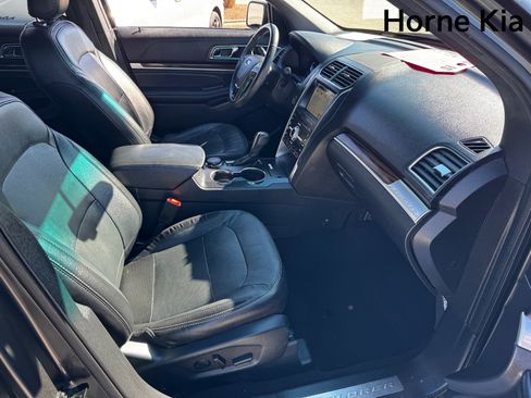 Used 2019 Ford Explorer Limited w/ Class III Trailer Tow Package image 26