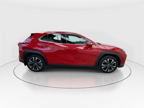 Used 2022 Lexus UX 200 image 9