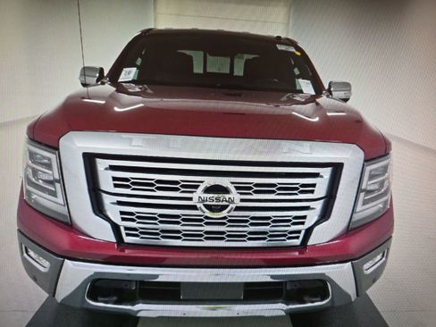 Used 2021 Nissan Titan Platinum Reserve image 15