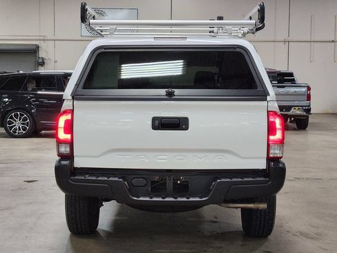 Used 2020 Toyota Tacoma SR RWD image 10