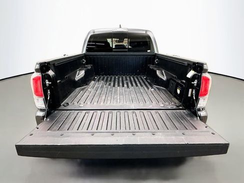 Used 2023 Toyota Tacoma TRD Off-Road w/ Technology Package AWD/4WD image 23