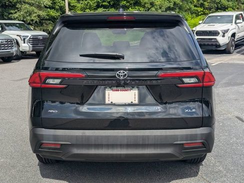 Used 2024 Toyota Grand Highlander AWD image 6