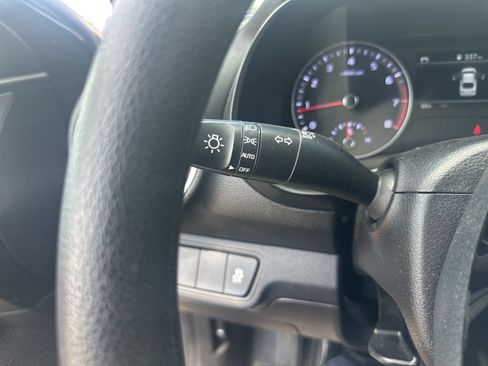 Used 2023 Kia Forte LXS FWD image 10