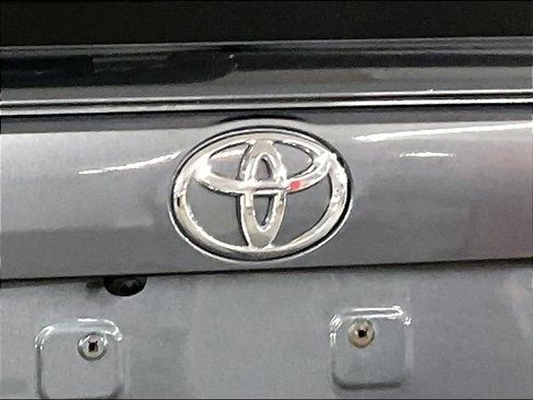 Certified 2020 Toyota RAV4 LE w/ All Weather Liner Package AWD/4WD image 27