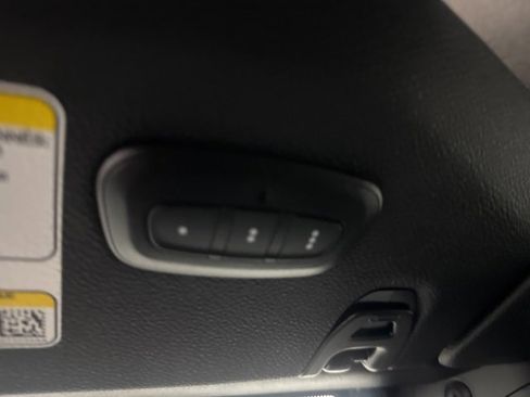 Used 2025 Jeep Gladiator Willys image 15