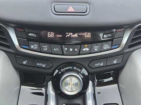 Used 2023 Acura TLX w/ Technology Package image 17