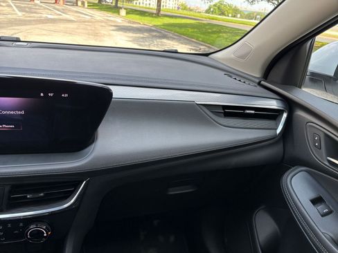 Used 2025 Buick Encore GX Preferred FWD image 30