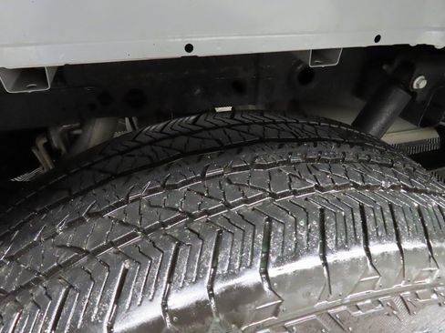 Used 2023 Ford F150 Lariat w/ Equipment Group 502A High image 32