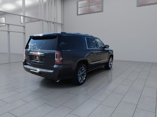 Used 2020 GMC Yukon XL Denali w/ Denali Ultimate Package AWD/4WD image 8