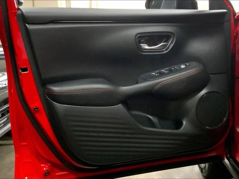 Used 2025 Honda HR-V Sport image 22