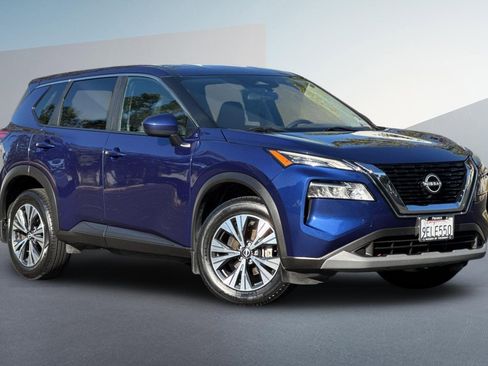 Certified 2023 Nissan Rogue SV image 2
