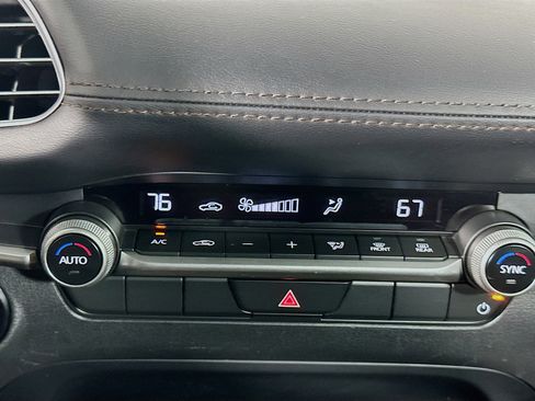 Used 2024 MAZDA MAZDA3 s image 24