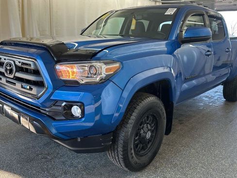 Used 2017 Toyota Tacoma 4x4 Double Cab image 1