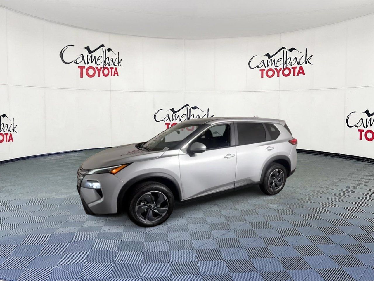 Used 2025 Nissan Rogue SV FWD image 7
