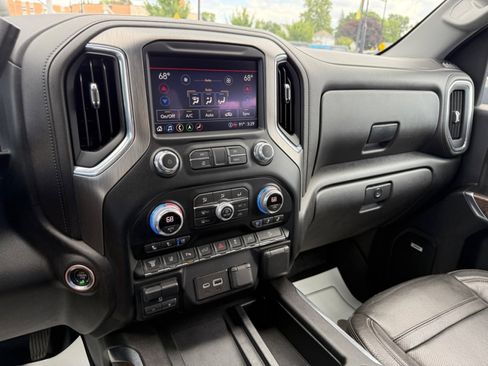 Used 2022 GMC Sierra 2500 Denali w/ Denali Ultimate Package image 32