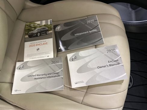 Used 2020 Buick Enclave Essence image 46