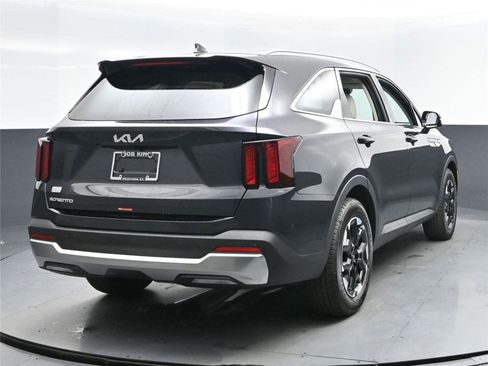 New 2026 Kia Sorento S w/ S Panoramic Sunroof Package image 10