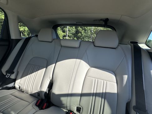Used 2025 Honda HR-V EX-L image 10