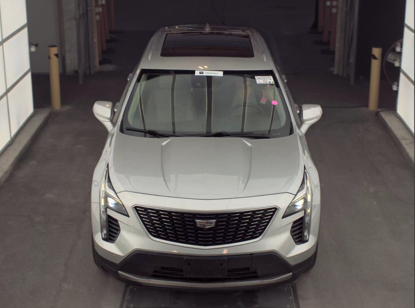 Used 2019 Cadillac XT4 Premium Luxury w/ Enhanced Visibility Package AWD/4WD image 2