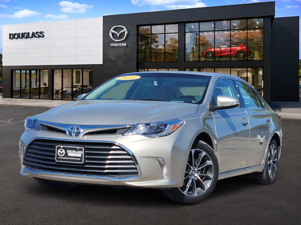 Used 2016 Toyota Avalon XLE Premium FWD image 1
