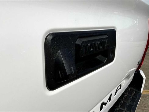 Used 2019 Toyota Tacoma SR5 image 31