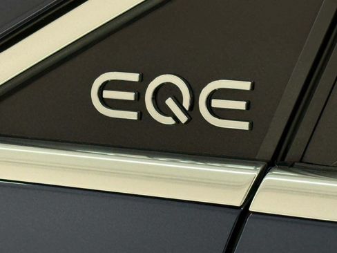 Certified 2023 Mercedes-Benz EQE 350+ 4MATIC SUV image 32