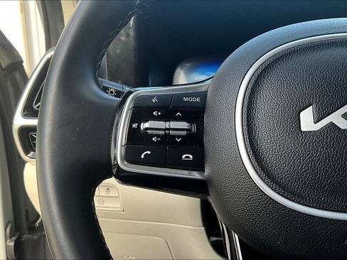 Certified 2023 Kia Sorento SX AWD/4WD image 11