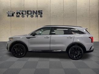 Used 2023 Kia Sorento SX video 4