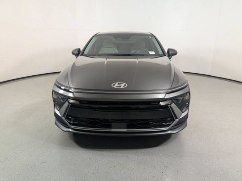 Certified 2025 Hyundai Sonata SE FWD image 2