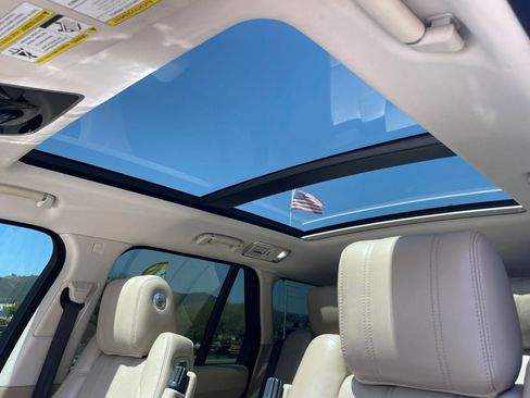 Used 2014 Land Rover Range Rover Supercharged image 34