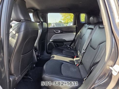 Used 2024 Jeep Compass Latitude AWD/4WD image 11