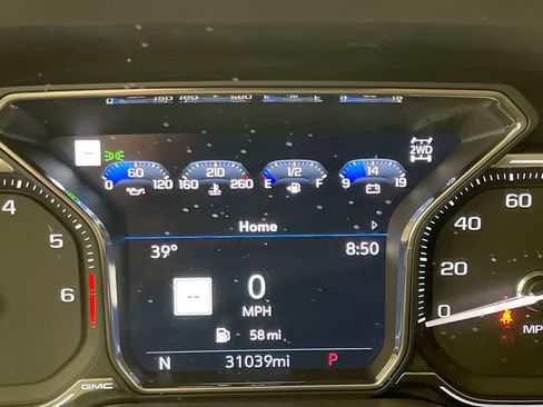 Used 2021 GMC Yukon XL Denali w/ LPO, Illumination Package image 15