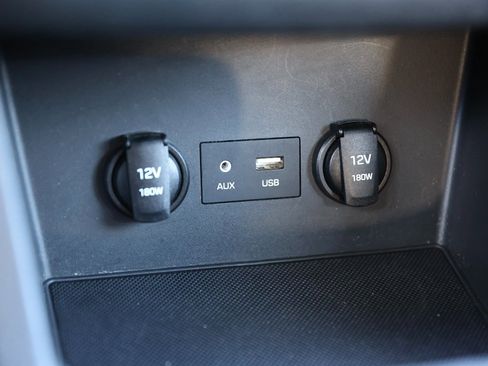 Used 2018 Hyundai Elantra GT image 25