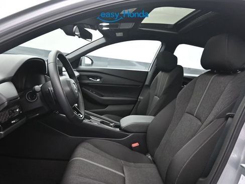 Used 2025 Honda Accord Sport image 15